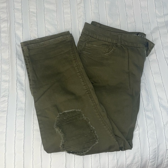 Army green destroyed jeans - Picture 1 of 4